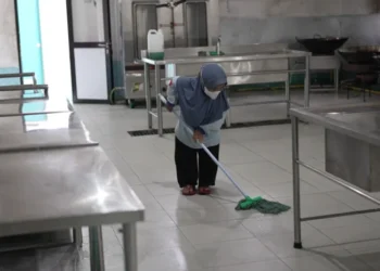 Dari Jualan Cilok ke Gaji Tetap: Perjalanan Pekerja Disabilitas di Sukoharjo