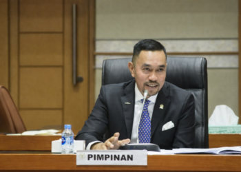 Kursi Sama dan Luka Belum Reda: Ahmad Sahroni Kembali Berkuasa