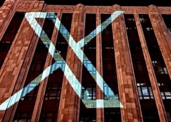 Kasus X di Prancis dan Alarm Bahaya Media Sosial