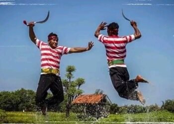 Carok Madura: Antara Warisan Budaya, Keberanian, dan Zaman yang Berubah