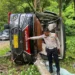 Sopir Diduga Mengantuk, Mikrobus Rombongan Wisata Kecelakaan di Banten
