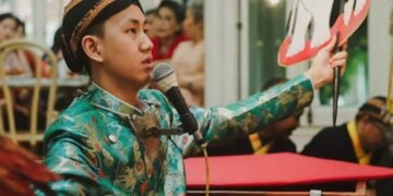 Perjalanan Inspiratif Larry Allen Santoso, Cinta Wayang Tanpa Garis Darah