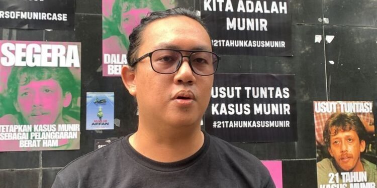 Aktivis Disiram Air Keras, Demokrasi Kita Baik-Baik Saja?