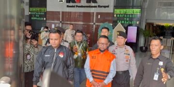 KPK Tahan Eks Stafsus Menag, Skema Fee Kuota Haji Terbongkar