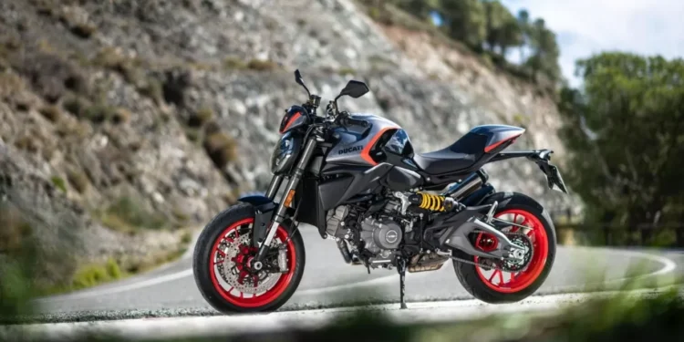 Bukan Cuma Ganti Cat! Ducati Monster Datang Lebih Pintar, Lebih Brutal