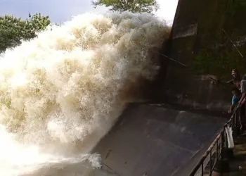 Spillway Waduk Gajah Mungkur Dibuka, Warga Sukoharjo Diminta Siaga