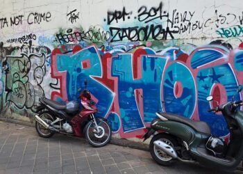 Kuta Not Crime: Kenapa Muncul di Tembok Poppies?