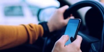 Cara Bikin HP Tetap Hidup Sampai Kampung Halaman Saat Mudik