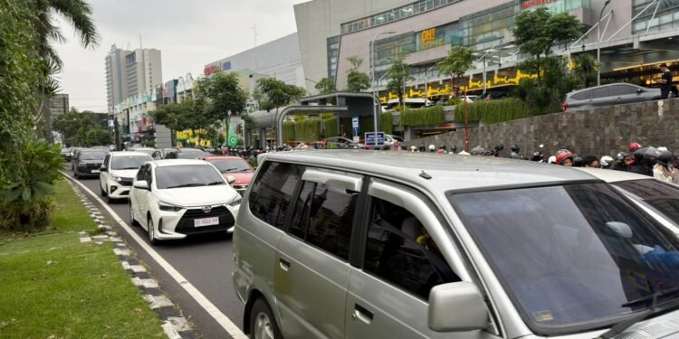 Balik Kampung Jadi Balik Macet: Pemudik Liburan di Jalanan