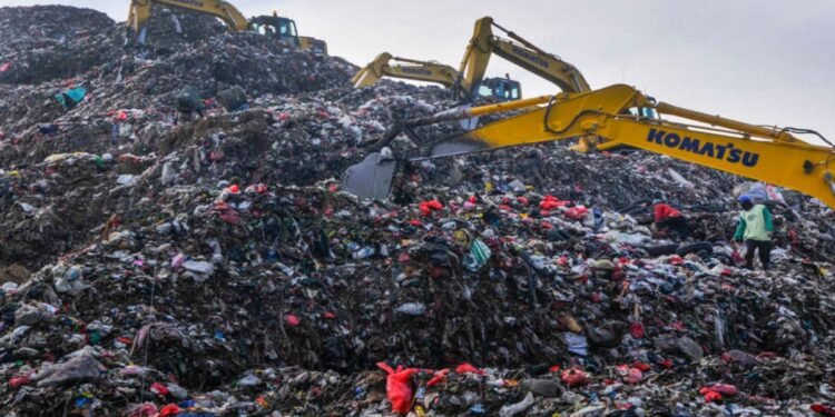 Bantargebang dan Ilusi Solusi Sampah di Indonesia