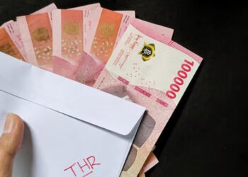 Bonus Lebaran yang Dipotong Negara: Polemik Pajak THR