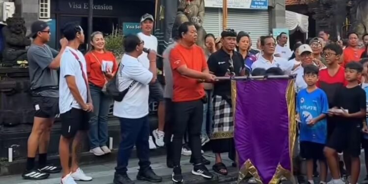 Jalan Santai Banjar Legian Kulod: Dari Langkah Kecil ke Rasa Satu Keluarga