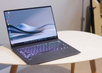 ASUS Bawa AI ke Level Baru: Zenbook S14 OLED Bisa “Mikir Sendiri” Tanpa Internet