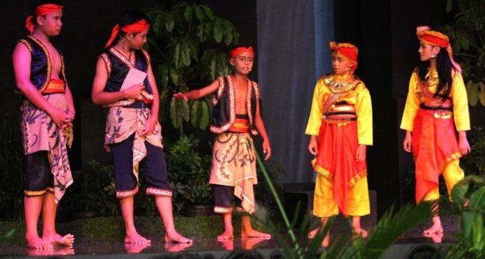 Panggung Tawa Rakyat: Ketika Ludruk Menyindir Kekuasaan dengan Humor