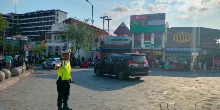 Di Balik Kelancaran Mudik Lebaran, Nyawa Petugas Jadi Taruhan