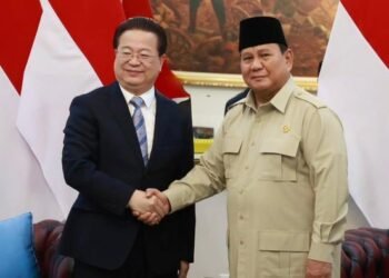 Prabowo Temui Intel China & Investor AS: Main Aman atau Main Dua Kaki?
