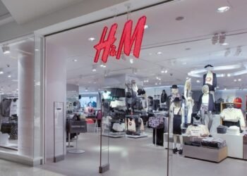 H&M Tutup 160 Toko: Strategi Cerdas atau Tanda Ritel Fisik Mulai Tumbang?