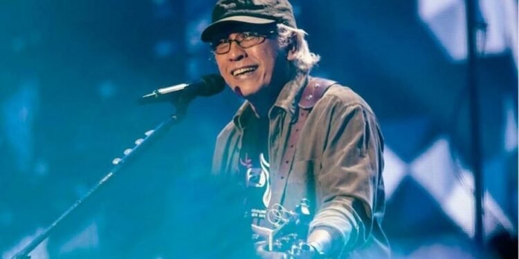 Bukan Sekadar Nyanyi: Iwan Fals dan Seni Membuat Kita Peduli