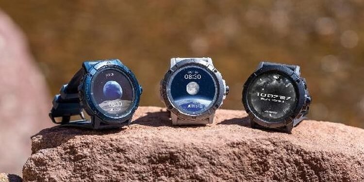 6 Smartwatch yang Bisa Hidup Tanpa Charger Berhari-hari