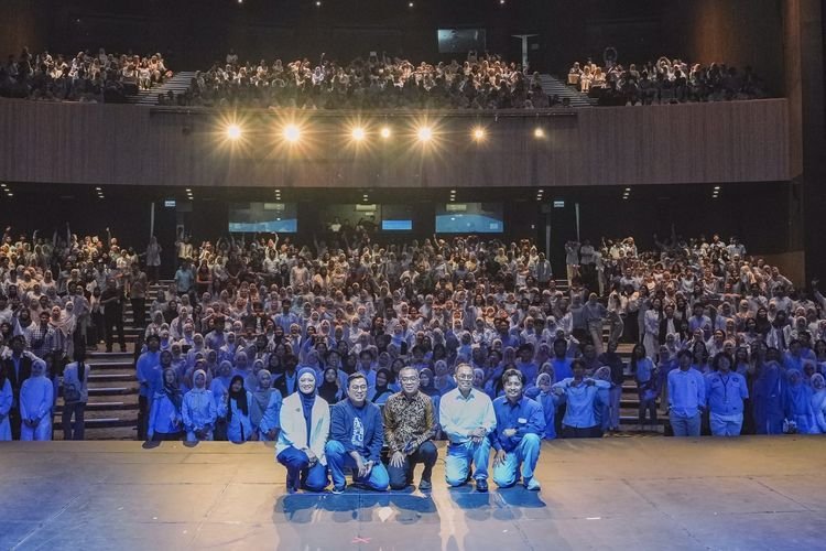 Kenapa Mahasiswa Ramai Cari Ruang Tumbuh di Luar Kampus?