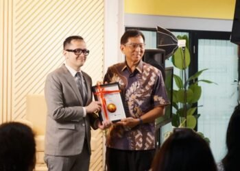 Kampus dan Pabrik: Lulusan Membludak, Tenaga Siap Pakai Masih Langka?