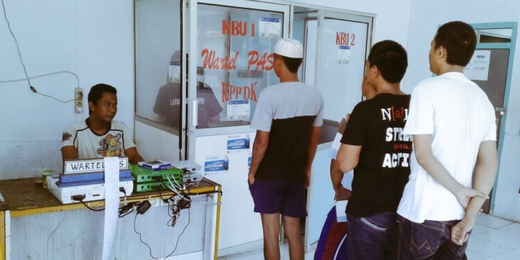 Wartel Mengajarkan Antre, Hidup Sekarang Mengajarkan Apa?