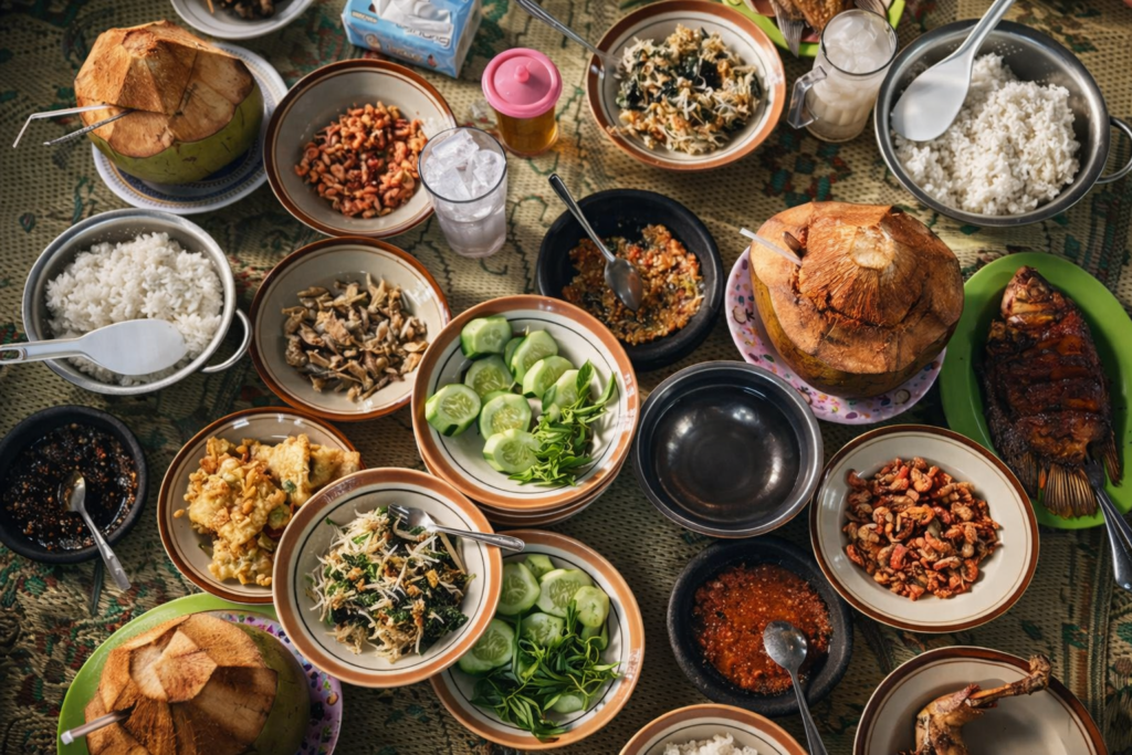 Kalau Kamu lelah Istirahatlah, Warung Ini Menyimpan Ketenangan