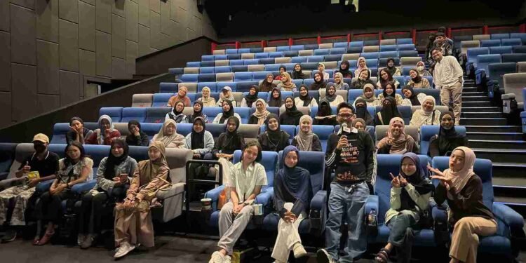 Film “Ayah, Ini Arahnya Kemana, Ya”: Hiburan atau Luka yang Selama Ini Kita Diamkan?