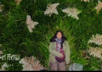 Empat Musim Pertiwi: Pulang ke Rumah atau Kembali ke Luka?