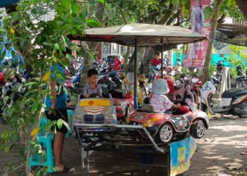 Odong-Odong: Ritual Kecil yang Bikin Anak Besar Hatinya
