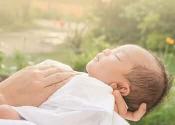 Bayi Harus Dijemur? Nggak Selalu, Ini Cara Aman Penuhi Vitamin D