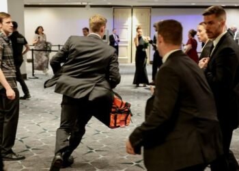 Harusnya Dinner, Malah Darurat: Tembakan Hantam Pengamanan Trump