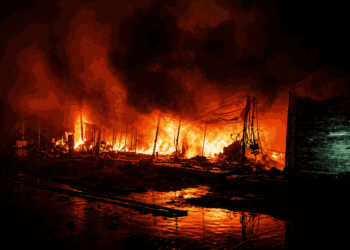 Pasar Kanjengan Terbakar, Miliaran Rupiah Lenyap: Siapa Menanggung Nasib Ratusan Pedagang?