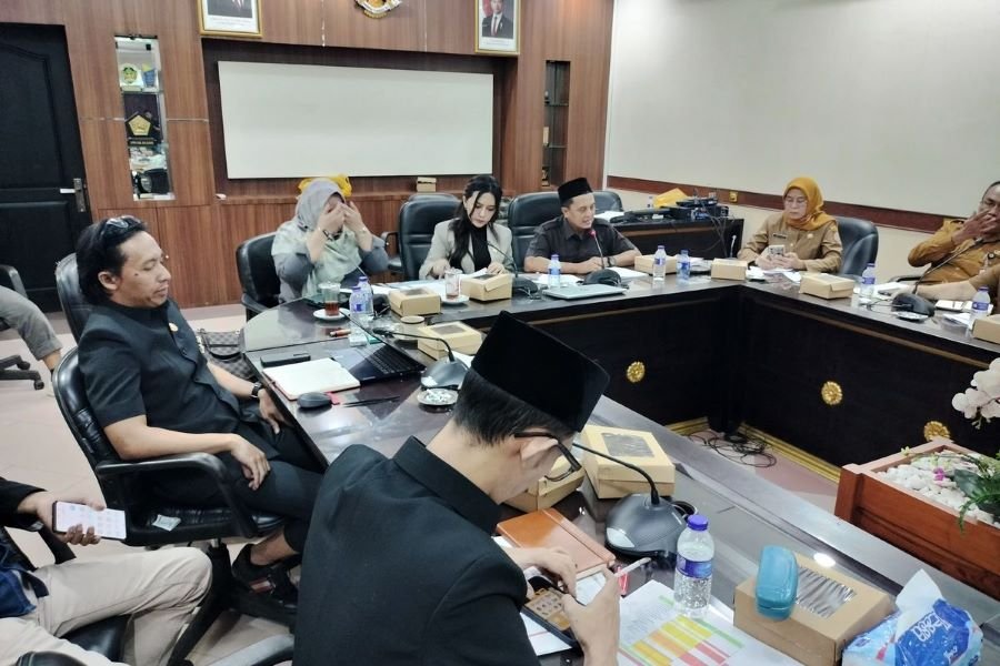 Main Game Saat Bahas Kesehatan: Kelalaian Biasa atau Krisis Empati Politik?