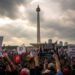 Buruh Kepung Monas, Presiden Turun Kasi 'Kado'?