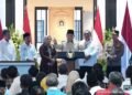 Rupiah Melemah, Prabowo: Rakyat Desa Enggak Pakai Dolar