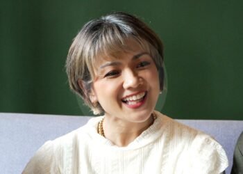 Profil Nirina Zubir: Jadi Ibu yang Kesepian dalam Film “Jangan Buang Ibu”