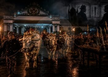 PB XIV Hangabehi Turunkan 14 Pusaka di Tengah Dualisme Keraton