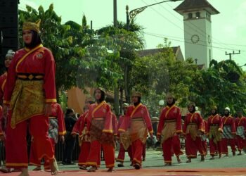 Kirab Perdana Perkuat Identitas Madiun sebagai Kota Pendekar