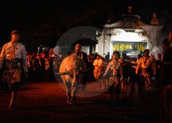 Dua Kirab Malam 1 Suro, Keraton Surakarta Masuk Zona Rawan?