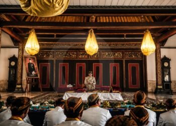 Barikan Warnai Pengetan Adeging Nagari Kraton Surakarta