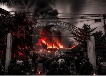 Breaking News: Api Hanguskan 12 Rumah di Aspol Panularan Solo