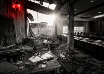 Kalau Bangunan Sekolah Belum Roboh, Belum Darurat