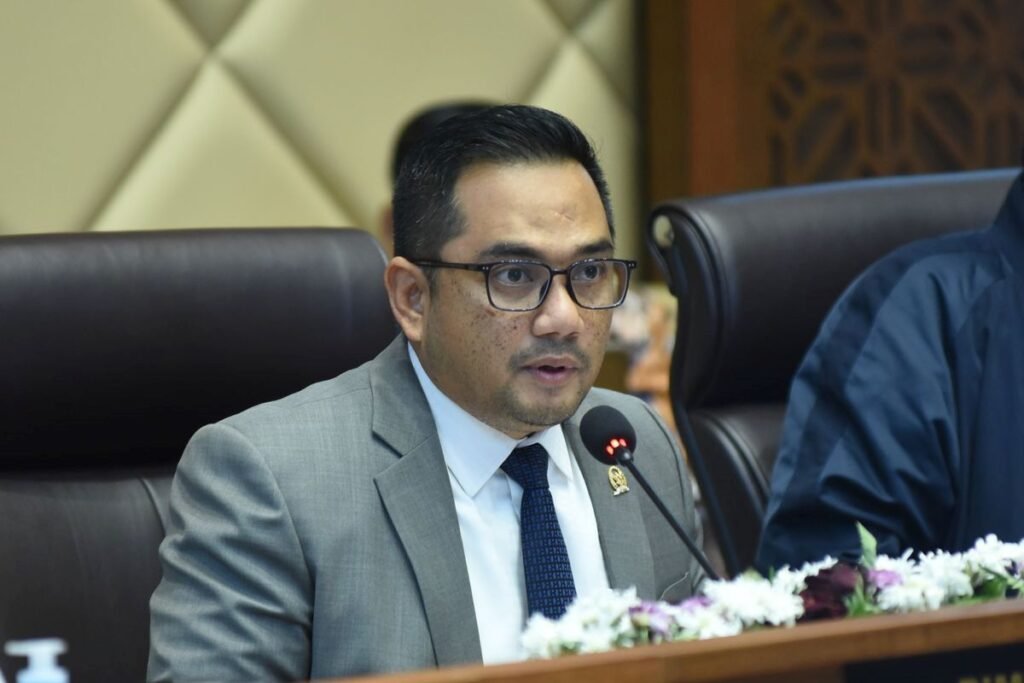 ASN Rajin Absen, Reformasi Birokrasi Jalan Terus, Mentalitasnya Seperti Lupa Ikut Berangkat.