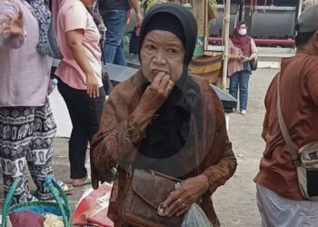 Gamelan Berbunyi, Tradisi Nginang Kembali Mengikat Kenangan