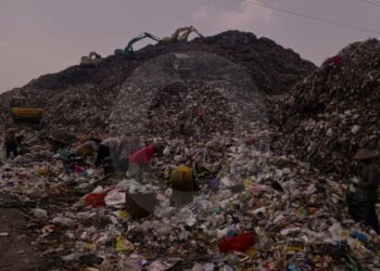 TPA Putri Cempo Berbenah, Mata Pencaharian Pemulung Terancam