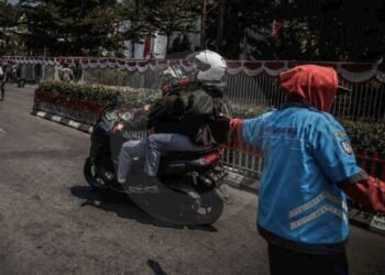 Polemik Parkir Masjid Zayed Solo: Jukir Bantah Tarik Rp100 Ribu