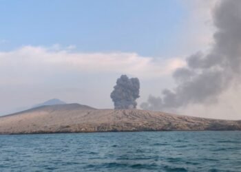 Gunung Anak Krakatau Erupsi Beruntun, Siaga Bukan Sekadar Status