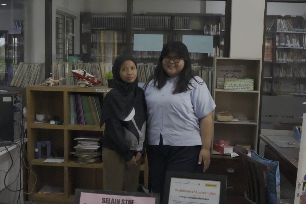 Perpustakaan Gratis Hanya Meminta Orang Mau Membaca Buku