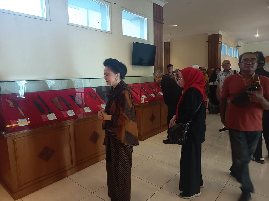Keris Dilepas Demi Diingat: Ketika Warisan Pusaka Keluarga Masuk Museum